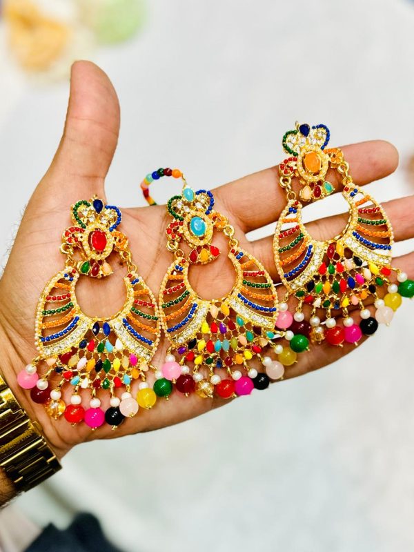 Earings and bindiya Beautiful and unique Design Big size Earrings and bindiya